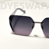 Kép 10/13 - DYESWAP 609 Lila Ombre női napszemüveg, elegáns ezüst kiegészítőkkel, finom csiszolású ombre lencsével, UV400 védelemmel és Category 2 szűrőkategóriával6