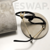 Kép 6/13 - DYESWAP 647 Fekete Kékfény Szűrő Szemüveg elegáns cat eye stílusban, UV400 védelemmel, arany fém szárral és kényelmes fekete kerettel a digitális életmódhoz.4