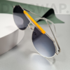 Kép 3/7 - DYESWAP 220 GREY ORANGE PILOT unisex designer napszemüveg ezüst szárral és narancs kiegészítővel