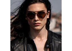 VISSZATÉRŐ IKONIKUS NAPSZEMÜVEGEK