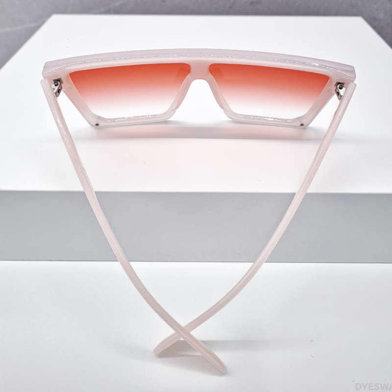 Kocka designer napszemüveg