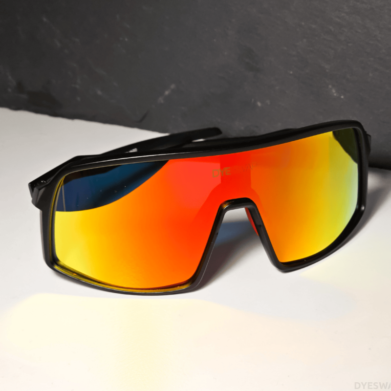 DYESWAP 601 Gradient Narancs Signature polarizált sport napszemüveg fekete kerettel, gradient narancssárga lencsével Category 3 UV400 védő lencsével, a 2024-es kollekció részeként 1