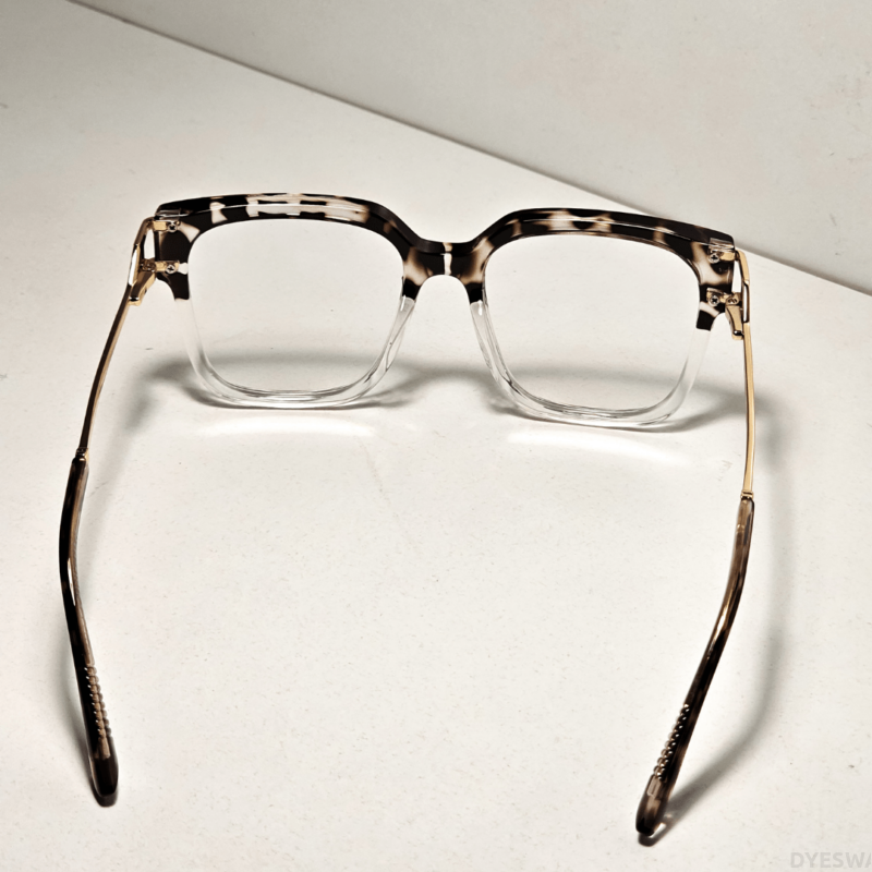DYESWAP 647 Ocelot Clear cat eye stílusú kékfény szűrő szemüveg, átlátszó ocelot mintás kerettel, arany fém szárral és UV400 védelmet nyújtó lencsékkel7