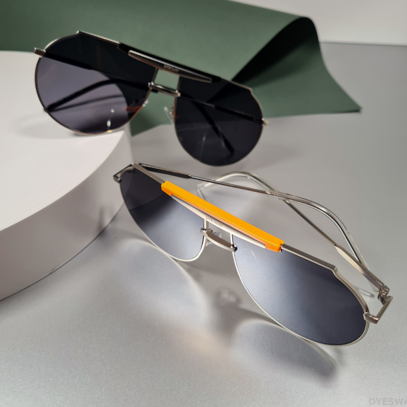 DYESWAP 220 GREY ORANGE PILOT unisex designer napszemüveg ezüst szárral és narancs kiegészítővel