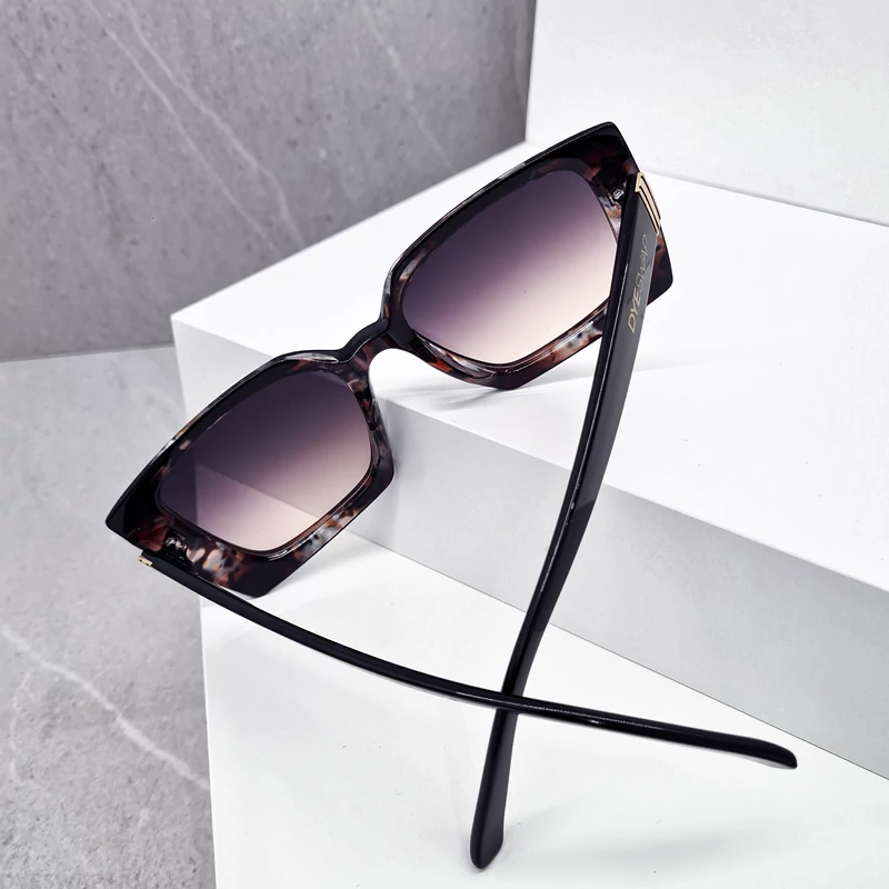 DYESWAP 325 BUTTERFLY DESIGNER NAPSZEMUVEG